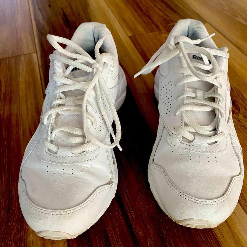 Reebok women's sneakers Walk DMX Size 7, almost new!